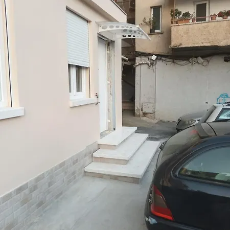 Skerdi Apartment *